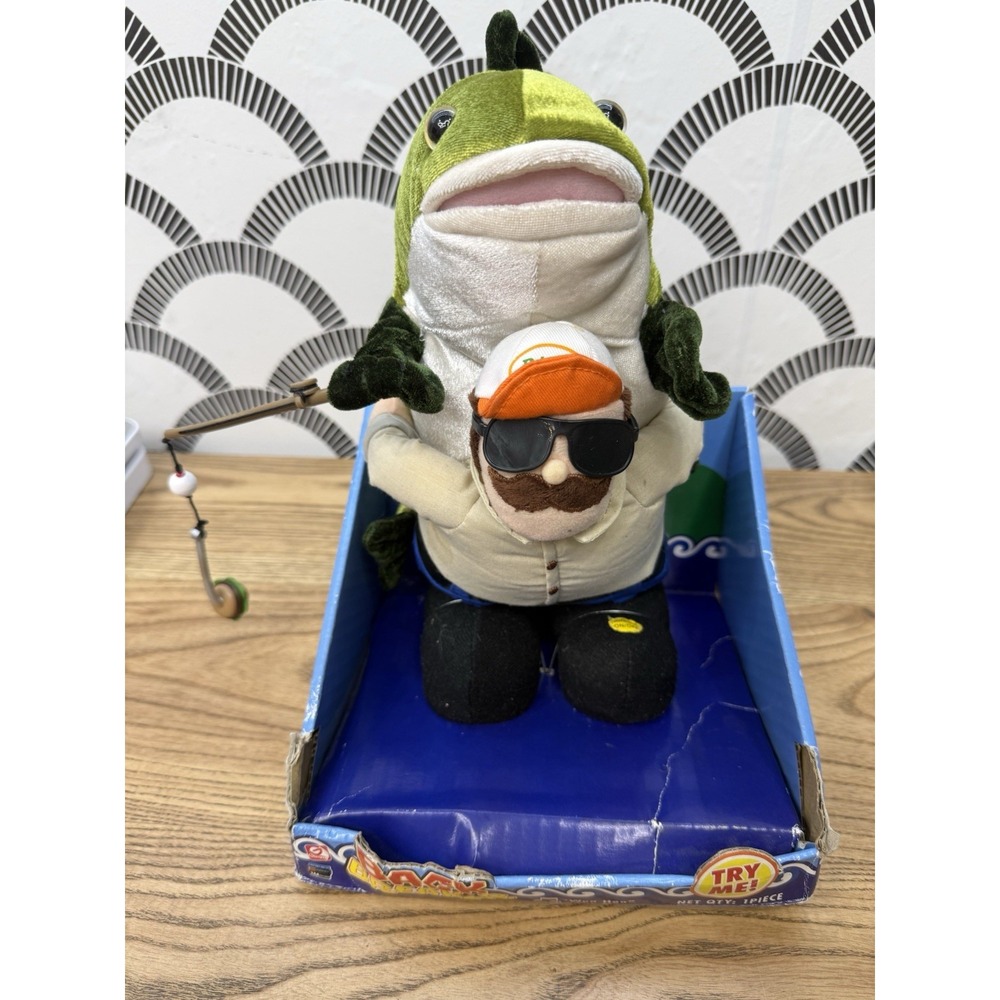 2007 Gemmy Back Breaker "Woo Hoo" Animated Fishing Plush Tabletop Decor